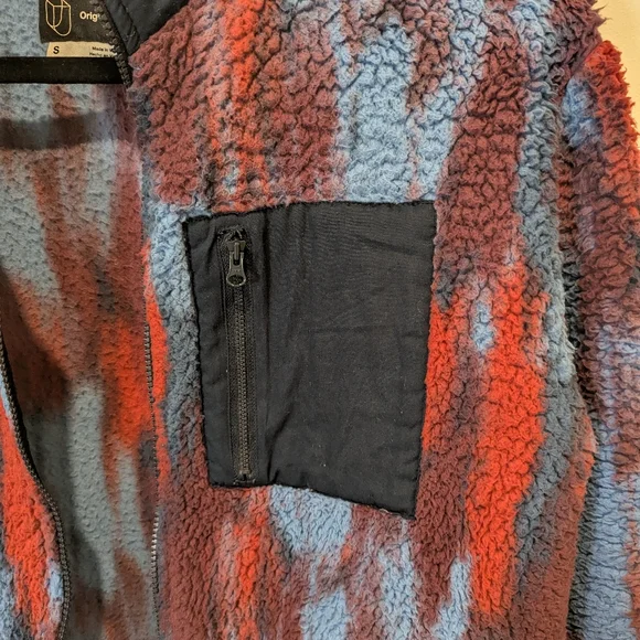 Original Use Fuzzy Sweater - Picture 6 of 6